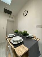 Host Stay Waterfront