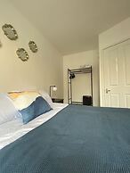 Host Stay Waterfront