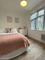 Host Stay Waterfront