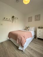 Host Stay Waterfront