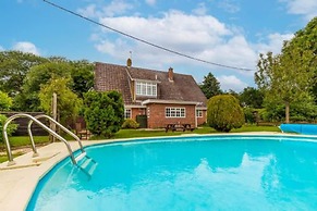 Host Stay Alderfen View