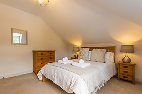 Host Stay Woodside House