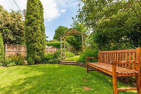 Host Stay Woodside House