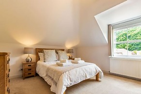 Host Stay Woodside House