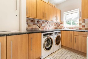 Host Stay Woodside House