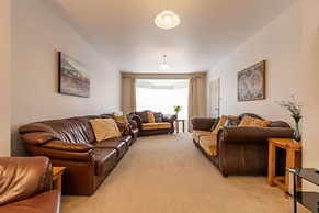 Host Stay Woodside House