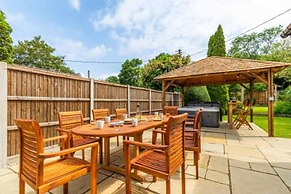 Host Stay Woodside House