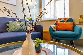 Host Stay Corner Cottage