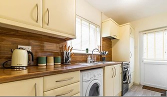 Host Stay Corner Cottage