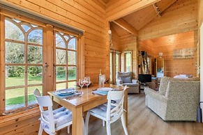 Host Stay Violet Lodge