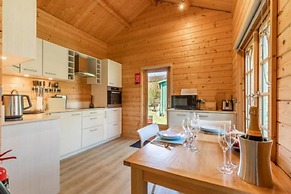 Host Stay Violet Lodge