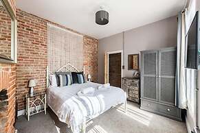 Host Stay Villa Otto