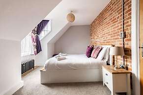 Host Stay Villa Otto