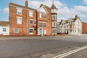 Host Stay Cabbell Towers