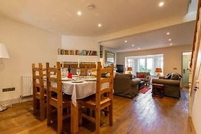 Host Stay St Joseph s Cottage