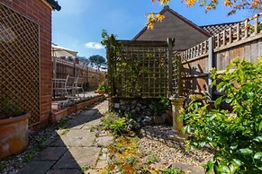 Host Stay St Joseph s Cottage