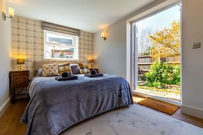 Host Stay St Joseph s Cottage