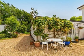 Host Stay The Aylesbury Garden Apartment