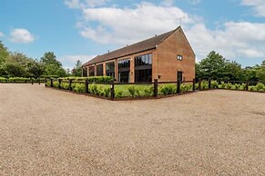 Host Stay Owl Barn