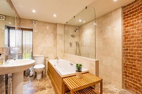 Host Stay Owl Barn