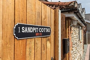 Host Stay Sand Pit Cottage