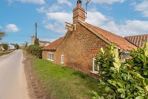 Host Stay Woodfalls Barn