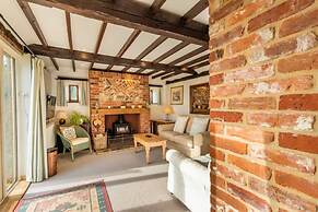 Host Stay Woodfalls Barn