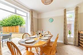 Host Stay St Clements House