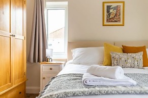 Host Stay St Clements House