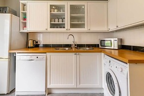 Host Stay Princes Cottage