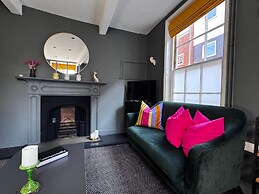 Host Stay Princes Cottage