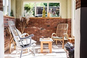 Host Stay Shipyard Studio