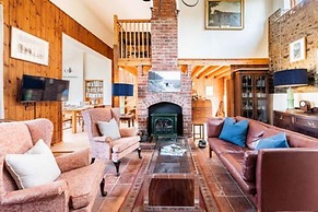Host Stay Shipyard Studio