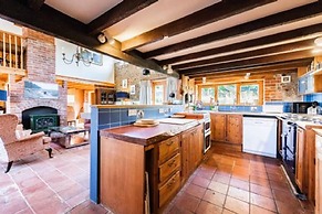 Host Stay Shipyard Studio