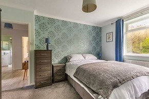 Host Stay Church Close