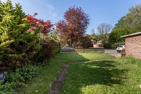 Host Stay Church Close