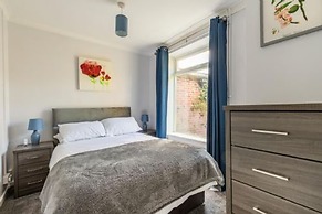 Host Stay Church Close