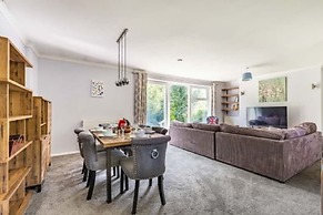 Host Stay Church Close