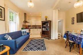 Host Stay Coastal Retreat