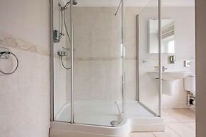 Host Stay The Saxony Garden Studio
