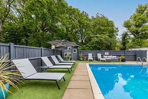 Host Stay The Saxony Garden Studio