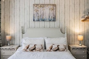 Host Stay The Saxony Garden Studio