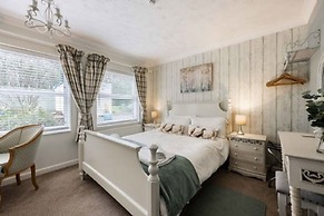 Host Stay The Saxony Garden Studio