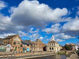 Host Stay Norfolk Historic Townhouse