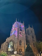 Host Stay Norfolk Historic Townhouse