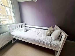 Host Stay Norfolk Historic Townhouse