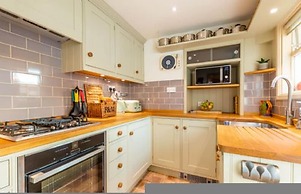 Host Stay Norfolk Historic Townhouse