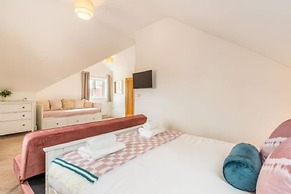 Host Stay Crimond House