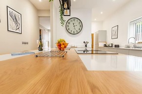 Host Stay Crimond House