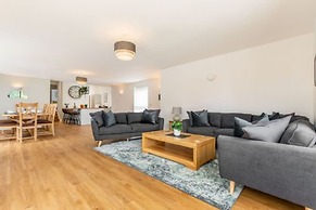 Host Stay Crimond House